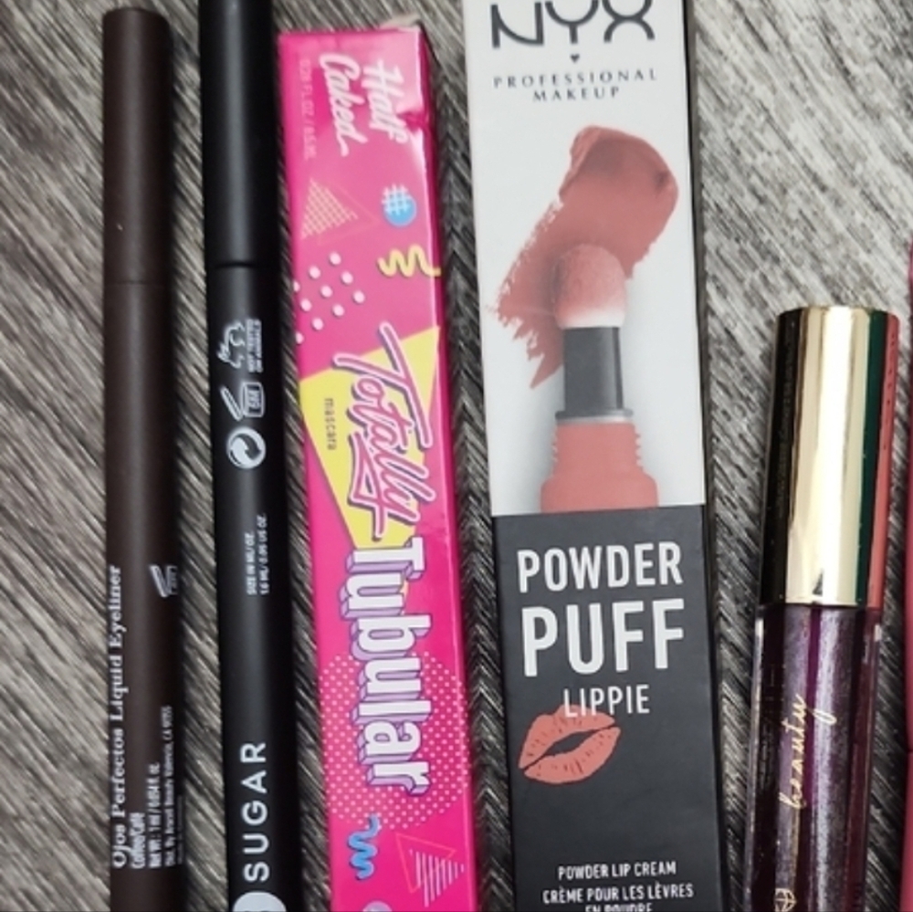 NYX Powder Puff Lippie & Makeup
